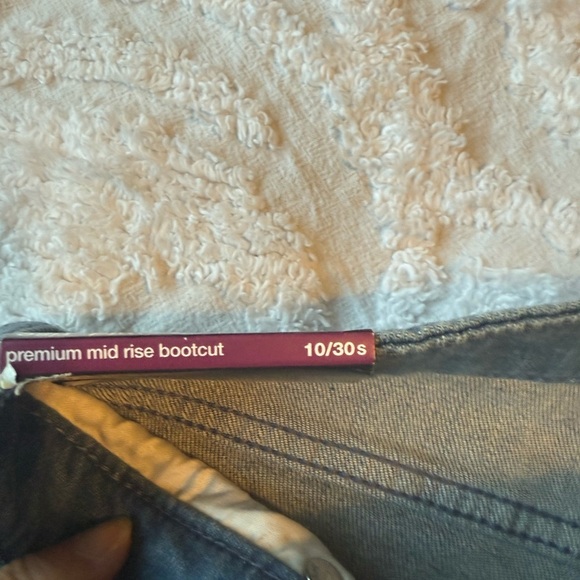 GAP  NWT Premium Mid Rise Bootcut Jeans - Blue Size 10/30 - Picture 7 of 7